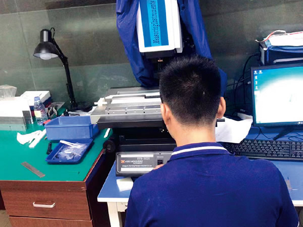 皮具定制厂家-车间调试